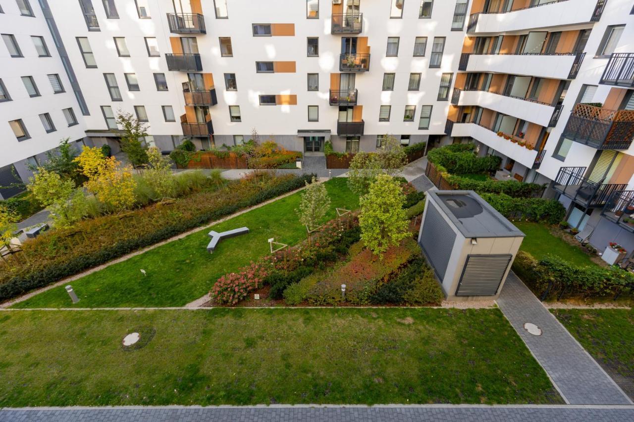 Warsaw Ulrychow Apartment With Parking By Renters Exterior foto